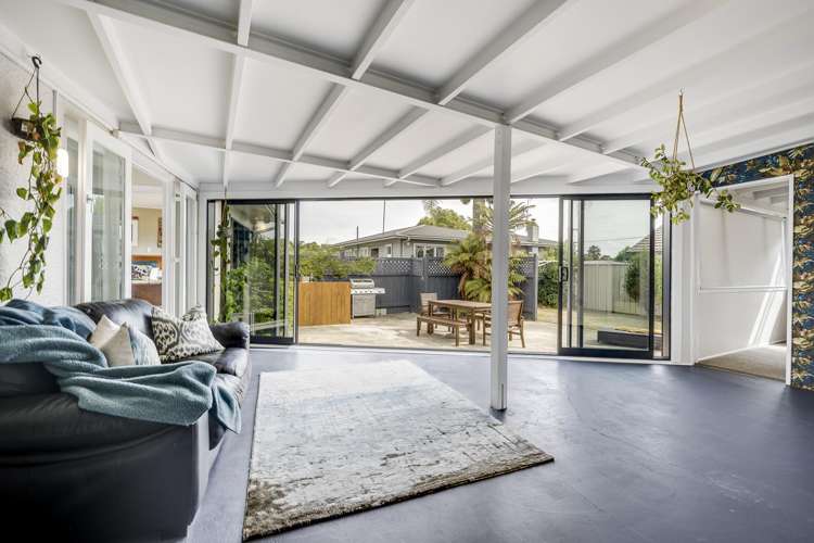 13 Howard Road Taradale_13