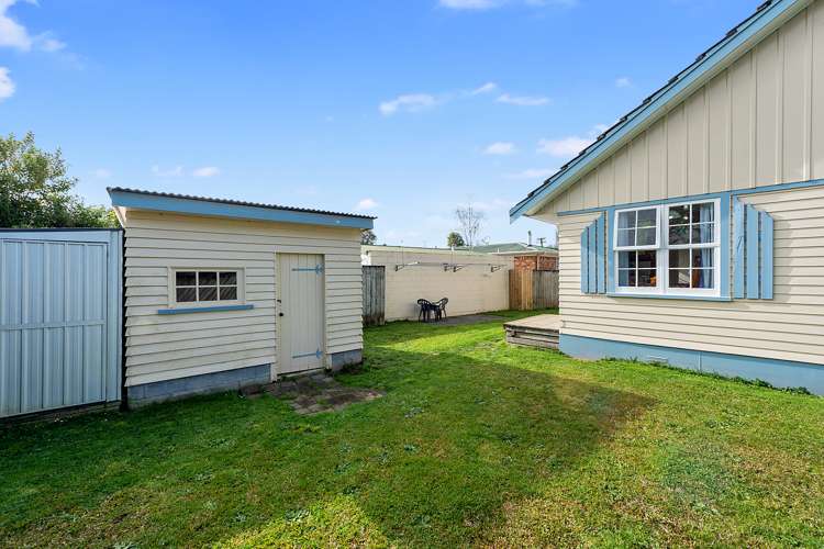 7 Southsea Crescent Silverdale_13