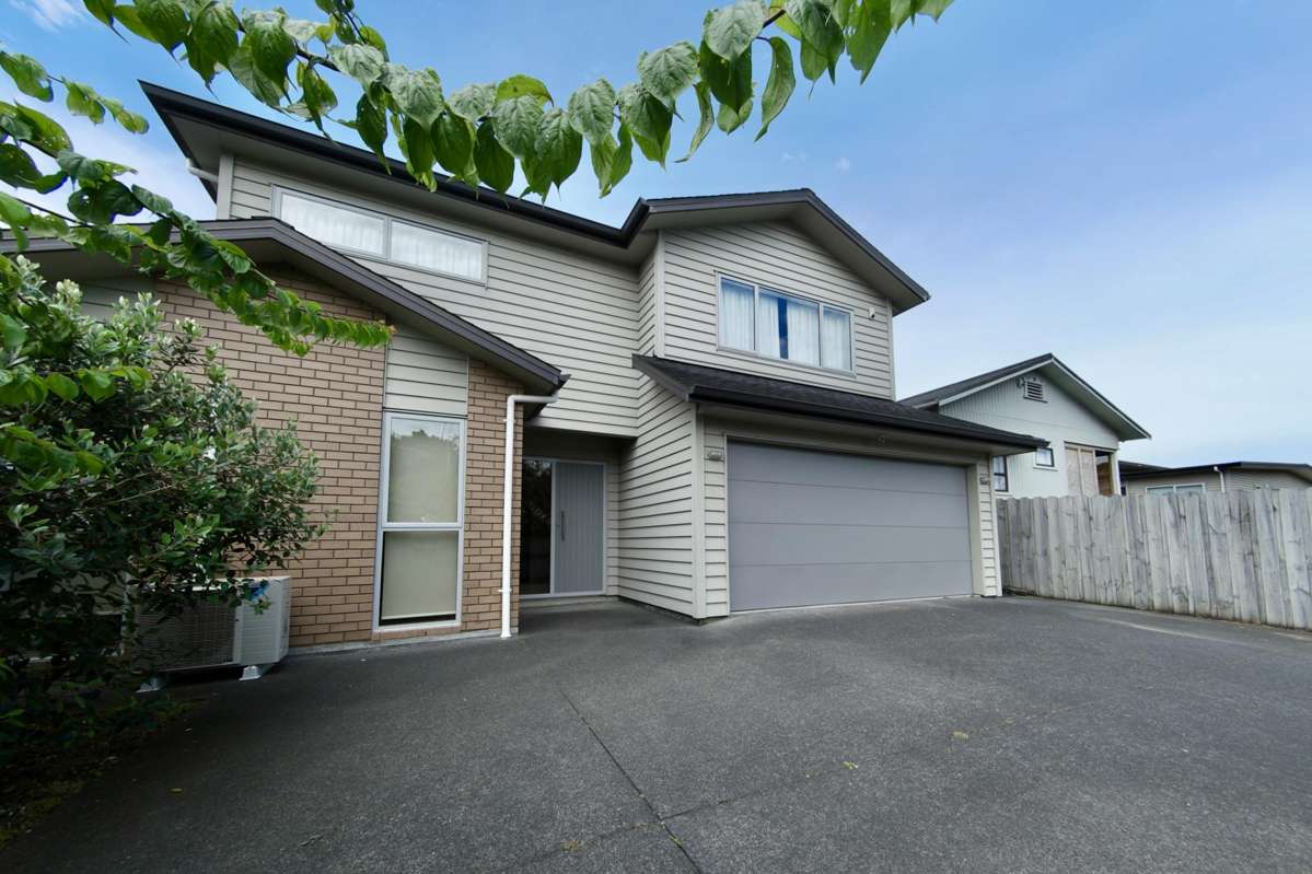 Large family living close to amenities 1