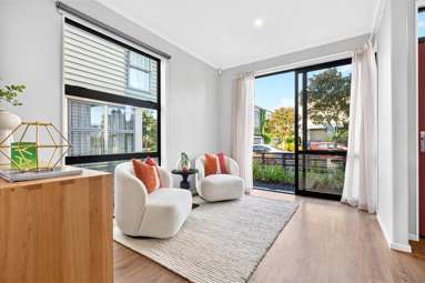 24 Grey Warbler Road_4