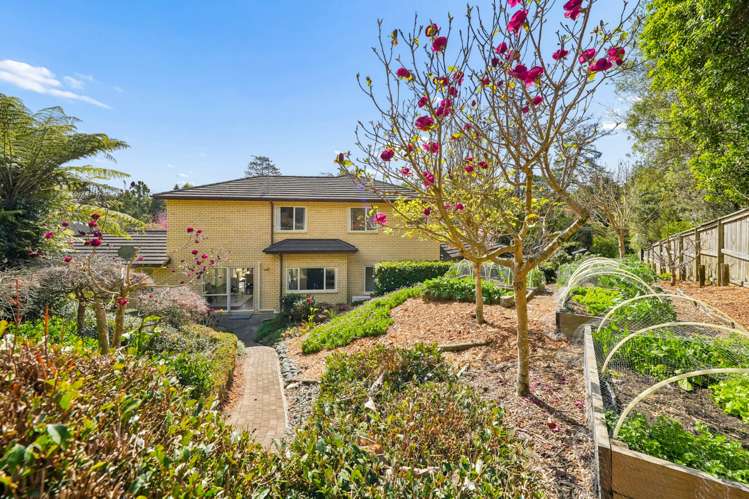 12 Oakford Park Crescent Greenhithe_27