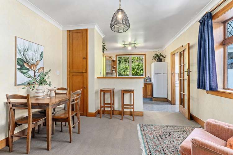 11 Hungerford Road Lyall Bay_10