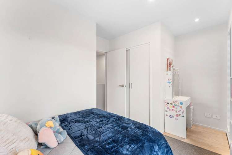 5/3 Walsh Road Wainui_13