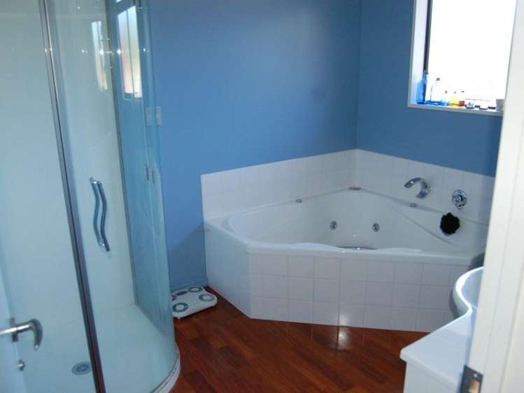 315 Racecourse Road Allenton_5