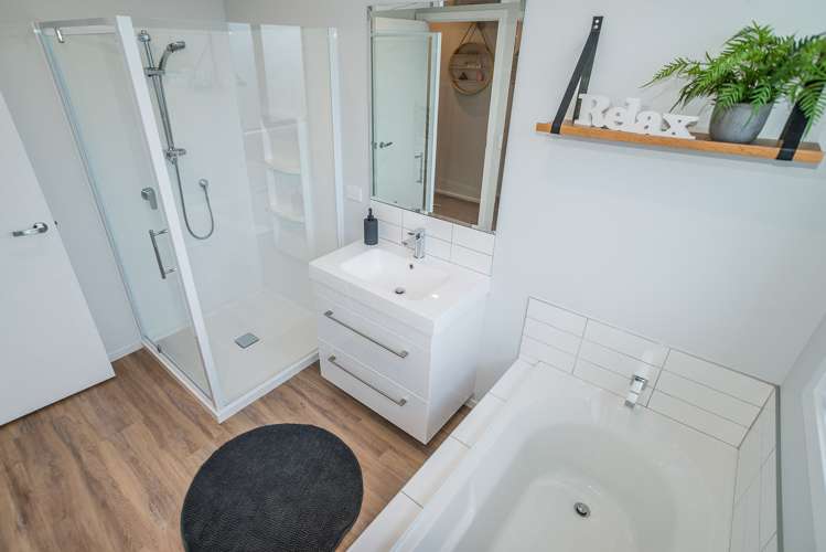 24 Pines Road Alexandra_16