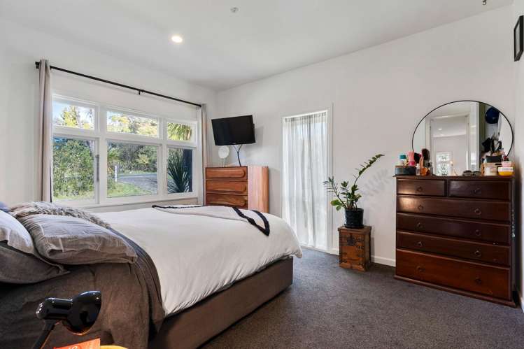 189 Godley Road Titirangi_18