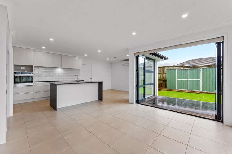 16 Parkgrove Crescent Pokeno_8