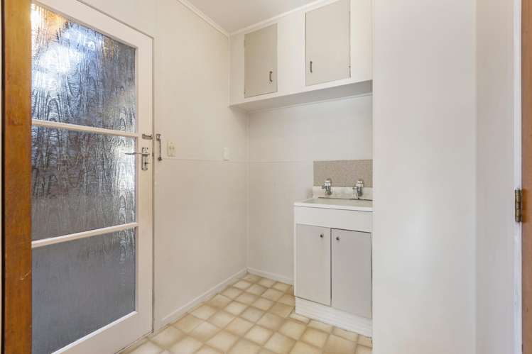 1 Sunshine Rise Raglan_13