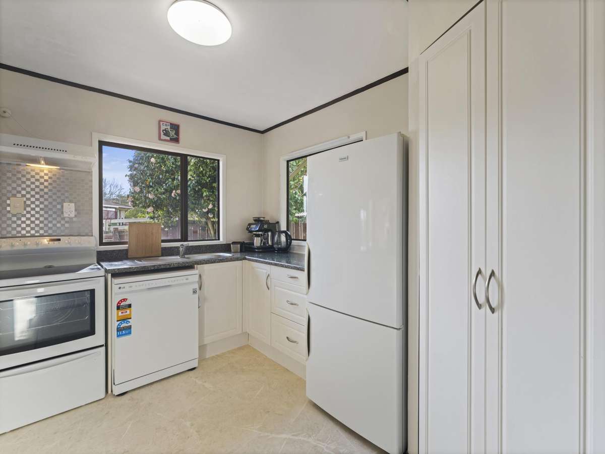 6 Photinia Place_2