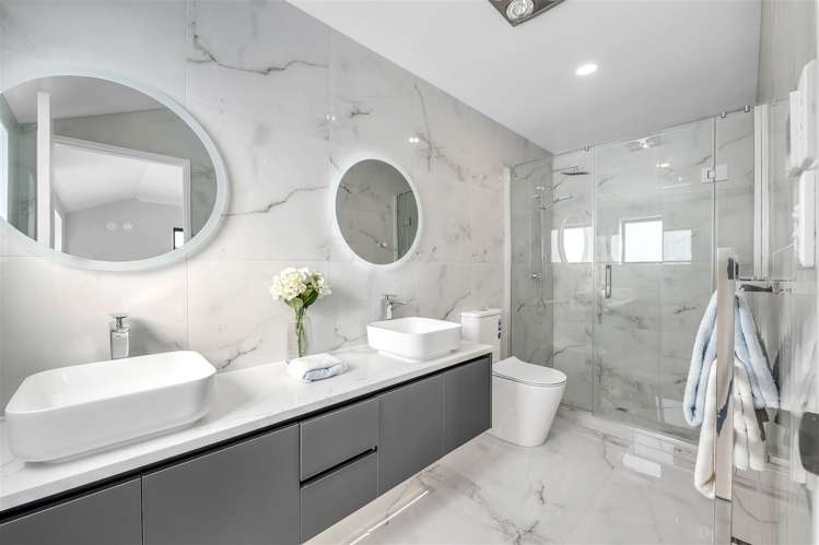 18 Aklander Rise Flat Bush_13