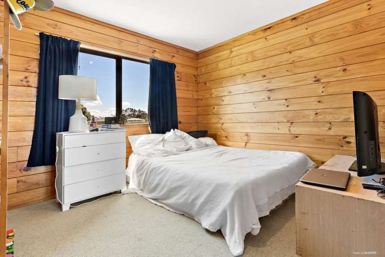 2/36a Tomo Street New Lynn_13