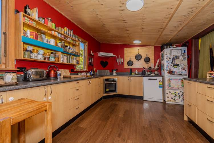 19 Dale Street Albert Town_7