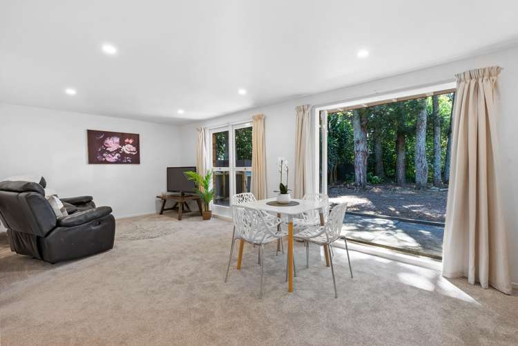 9 Earls Court Hillpark_16