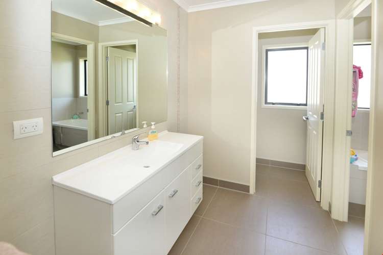 18 Andre Rise Stanmore Bay_13
