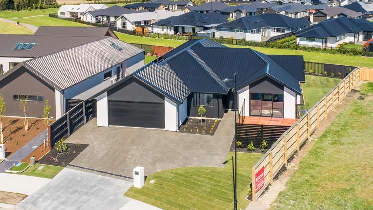 8 Frederick Busch Crescent Rangiora_20