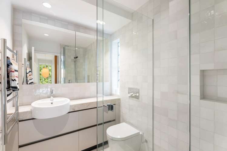 2/145 Howe Street Freemans Bay_9