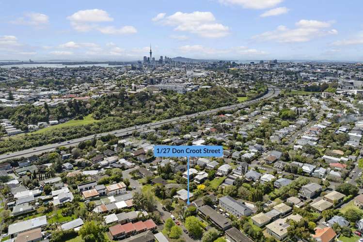 1/27 Don Croot Street Kingsland_13