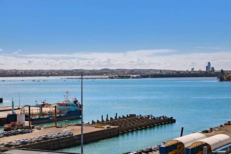 1102/18 Beach Road Auckland Central_0