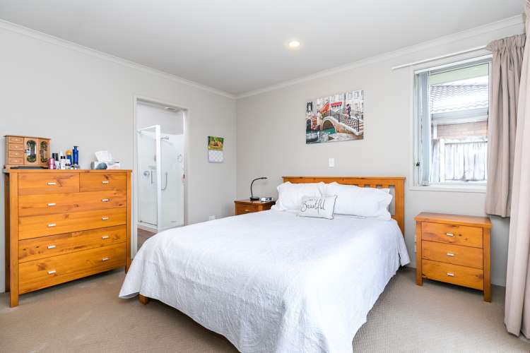 49 Parkside Drive Huntington_12