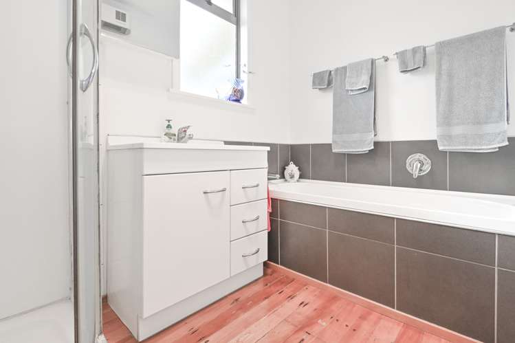 1014 Waipuna Street Mahora_10