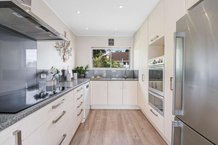 29 Oaktree Avenue Browns Bay_18