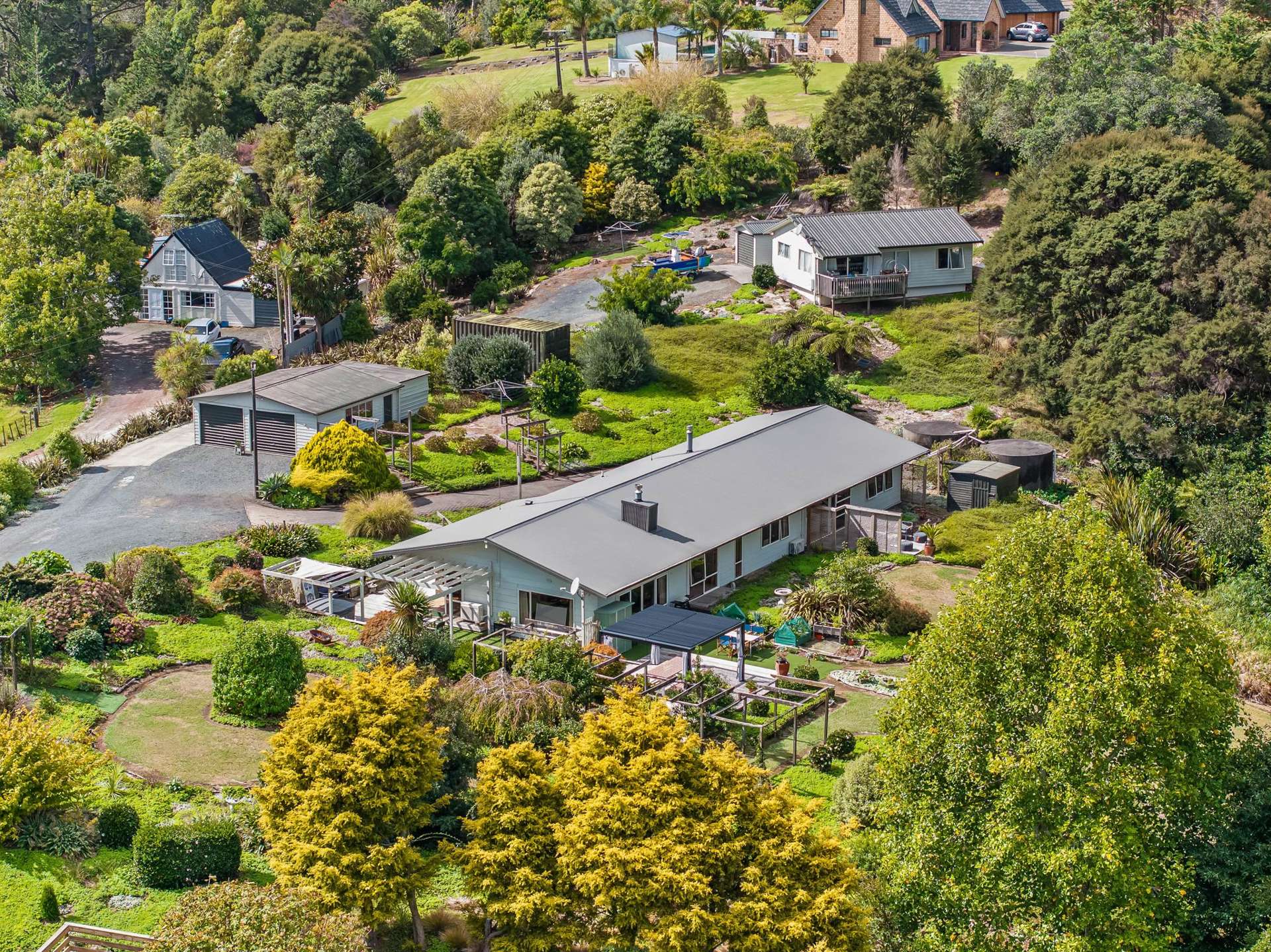 1479 East Coast Road Redvale_0