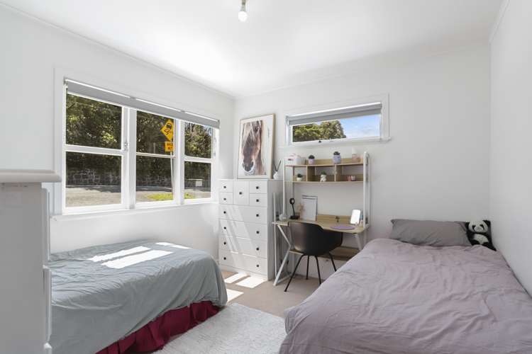 234 Godley Road Titirangi_13