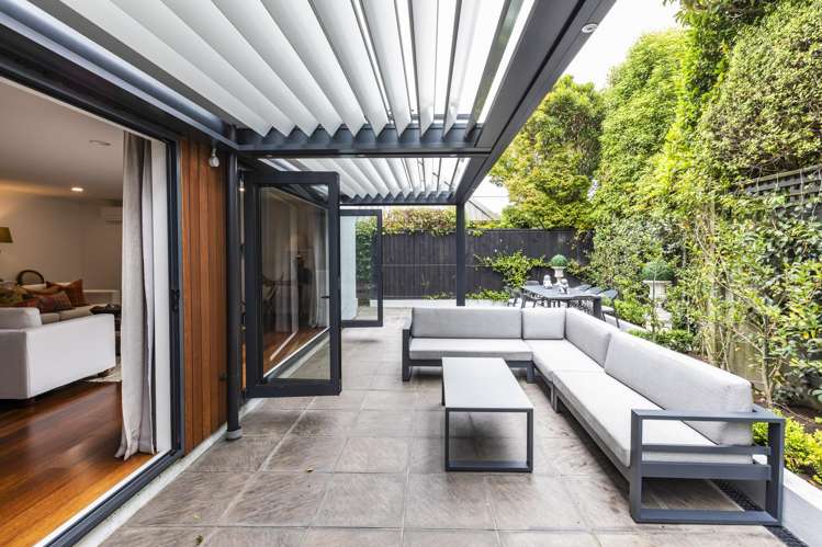 7b Rossall Street Merivale_10