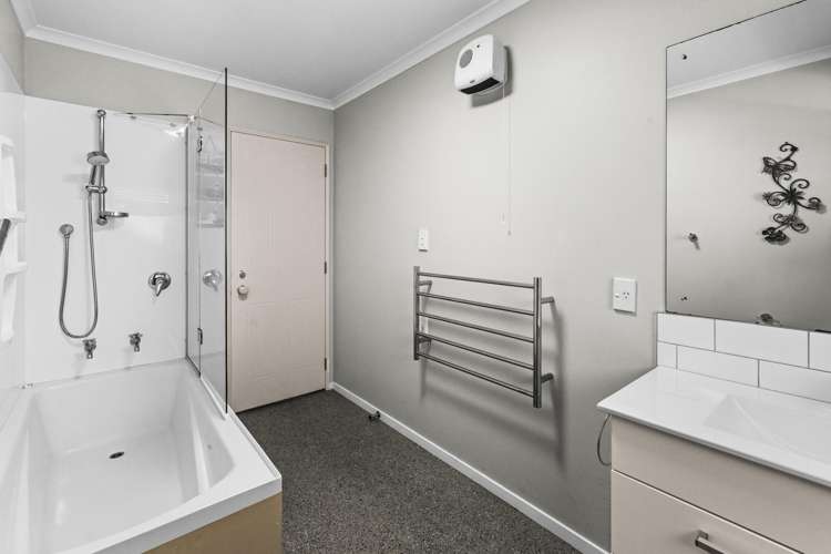 76A Churchill Drive Taradale_28