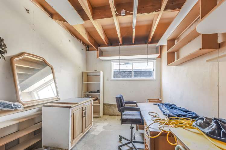 9 Kent Street Stoke_19