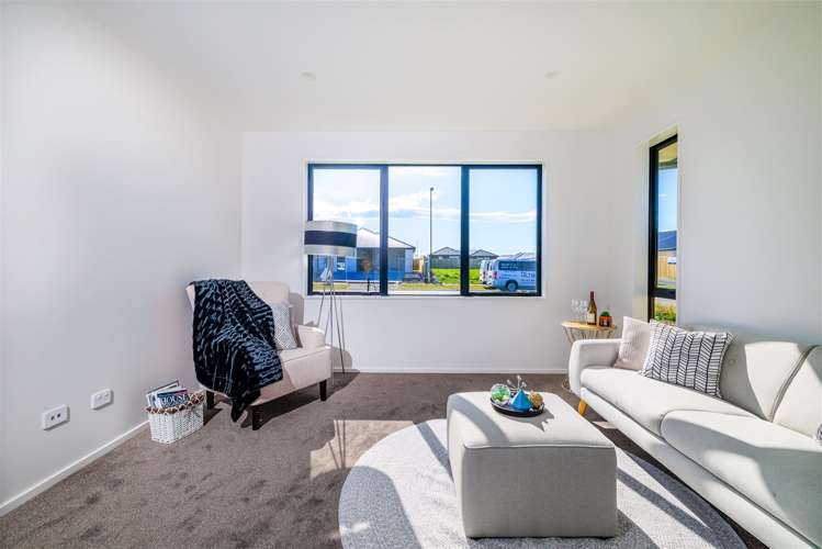 18 Lovelock Avenue Rolleston_6