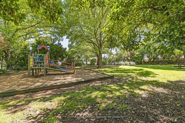 54 Thackeray Place Waltham_19