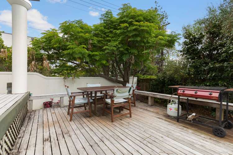 90 Ngataringa Road Devonport_14