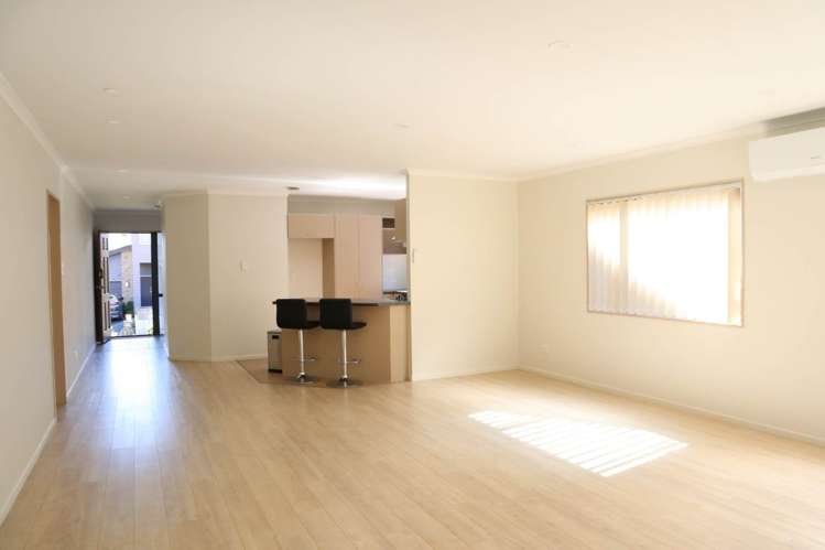 5 Mandival Avenue Flat Bush_2