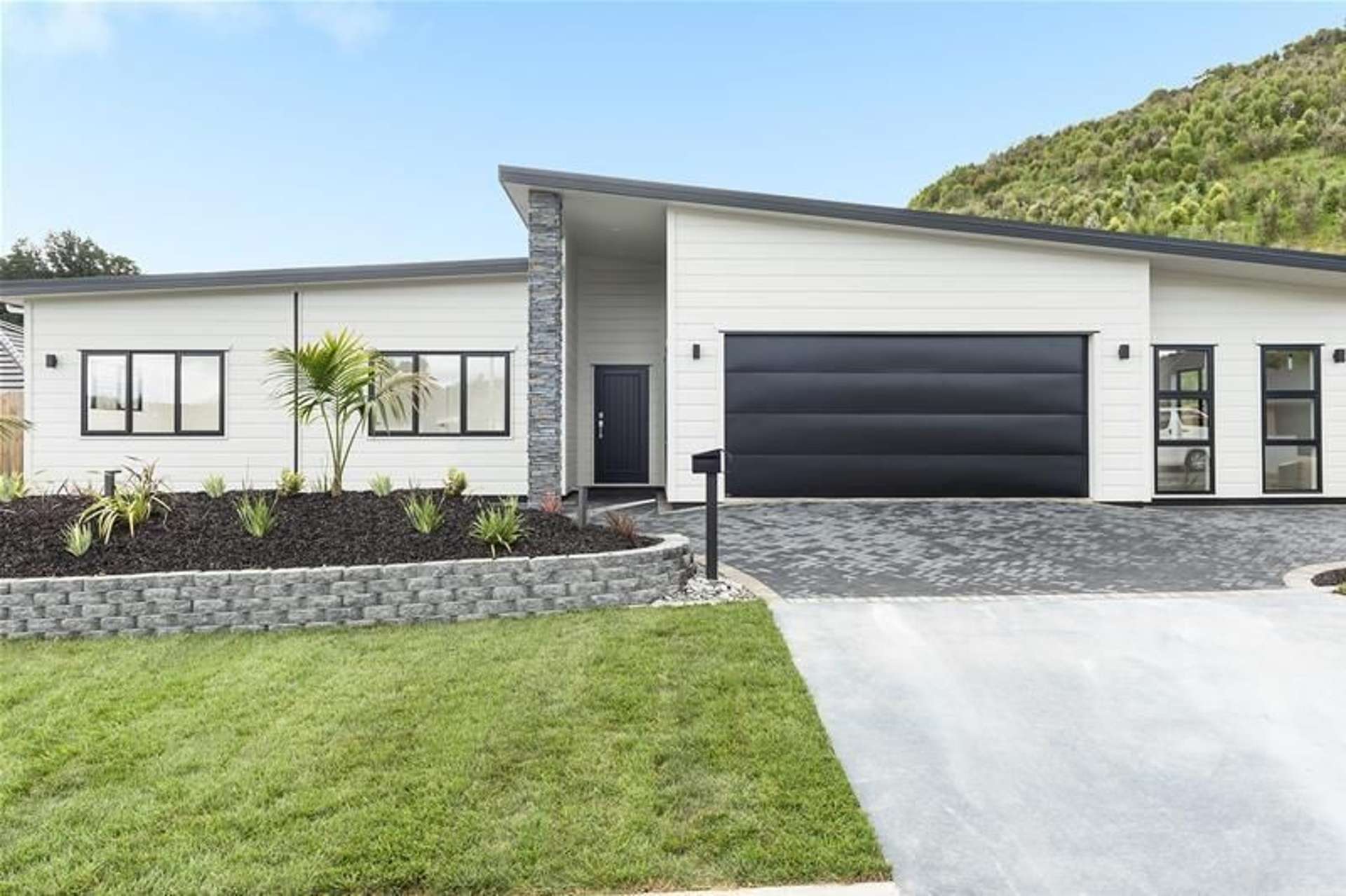  39 Rochfort Crescent Pyes Pa_0