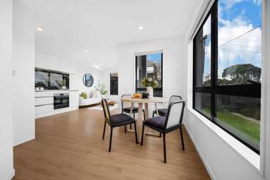 14A Arthur Road_4