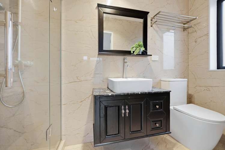 45A Bradbury Road Botany Downs_26