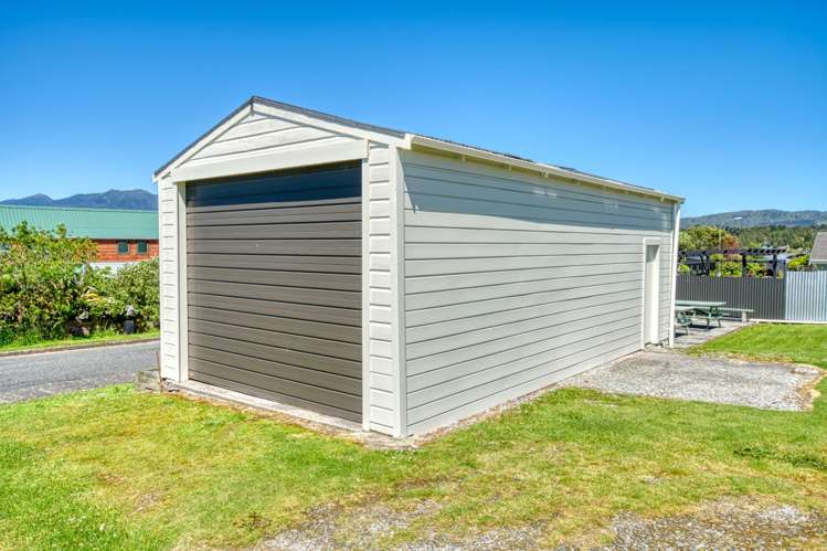 55 Ahau Street Moana / Lake Brunner_22