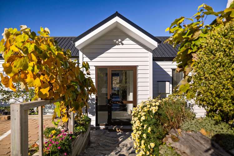 22 Golden Terrace Queenstown_26
