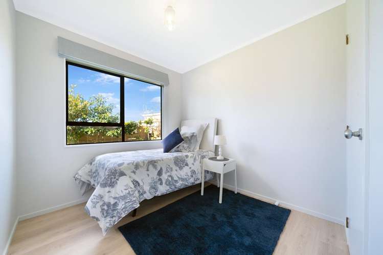 3/28 Lakeside Drive Orewa_11