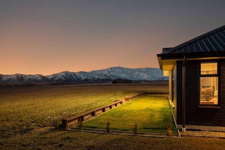 355 Golden Road Alexandra_22