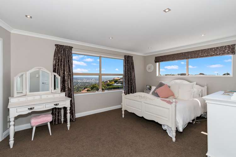 3 Roystone Way Huntsbury_23