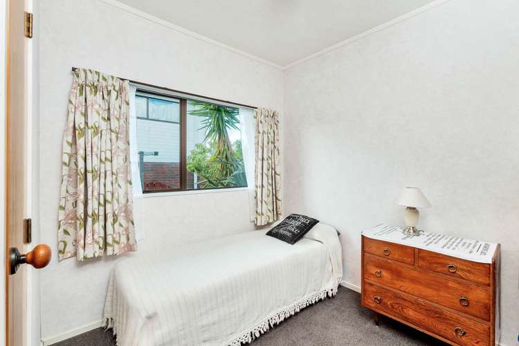 2/4 Spring Grove Henderson_9