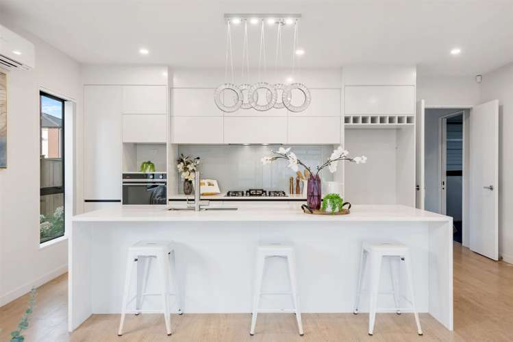 6 Hinoki Way Flat Bush_3