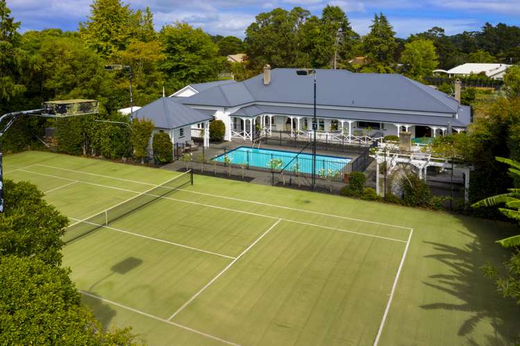 9 Birchwood Grove Greenhithe_1