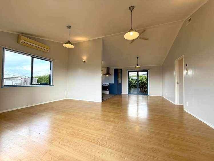 26 Manukau Road Raglan_10