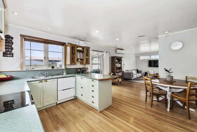 12 Aberfoyle Street Dinsdale_2