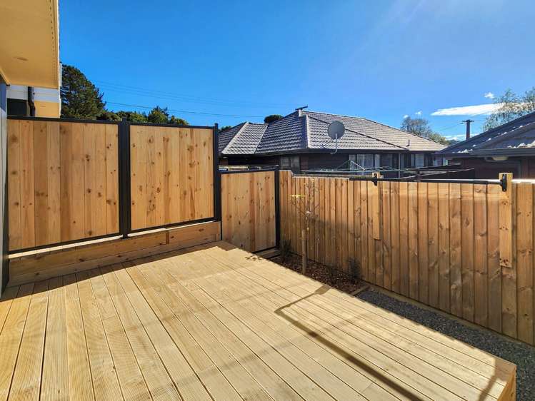 4/11 Lees Grove Wainuiomata_12