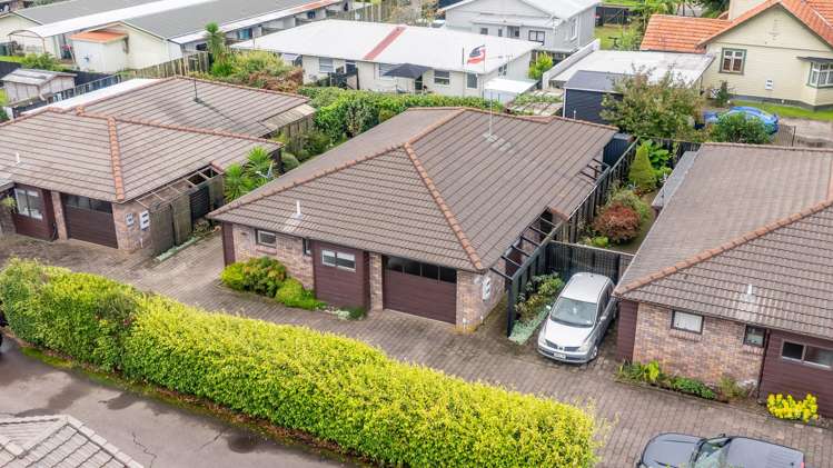 21B Seddon Street Glenholme_11