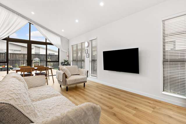 79 Waiwai Drive Wainui_1